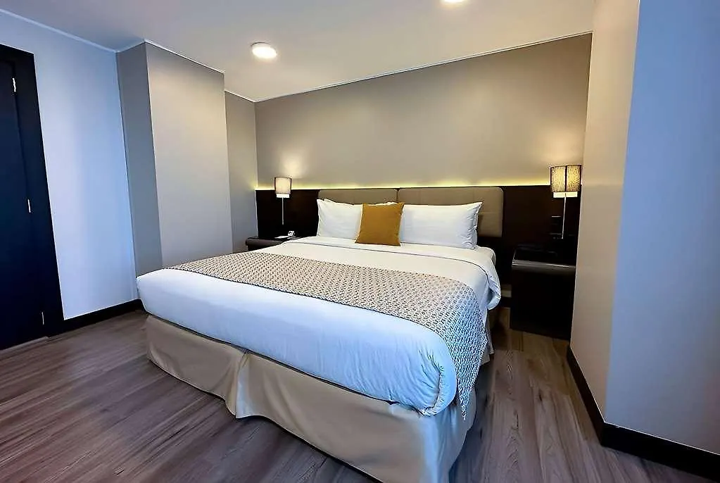 La Quinta By Wyndham Quito Caicedo Plaza Hotel 0*,  Ecuador