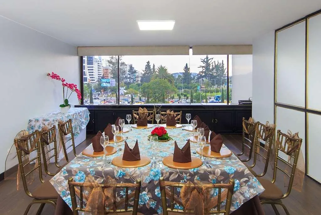 La Quinta By Wyndham Quito Caicedo Plaza Hotel Ecuador